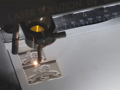 gravure-au-laser-d-un-tampon-encreur_product_slide